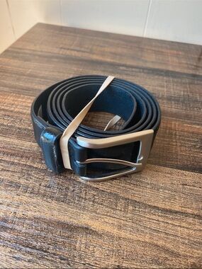 Linea Uomo Textured Leather Belt, 40”
